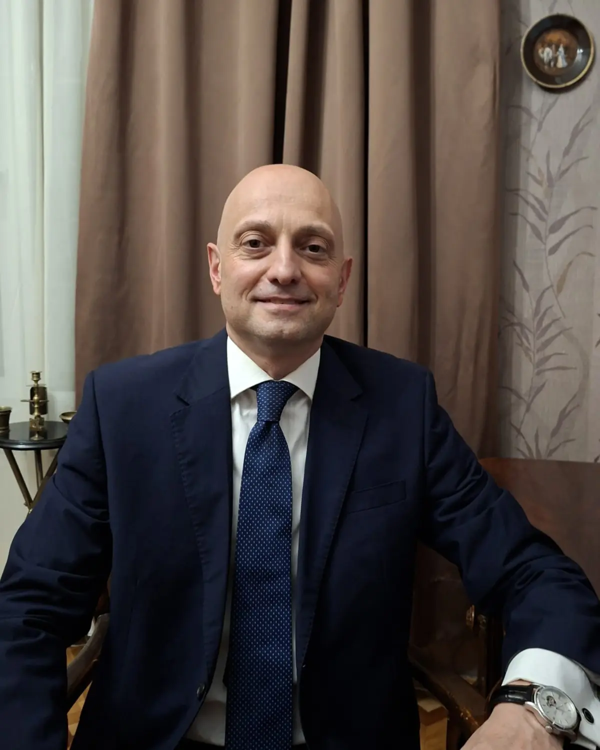 Bondo Alasania, lawyer and attorney