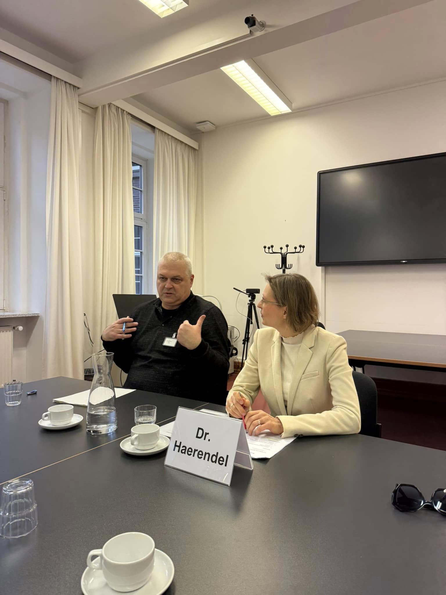 GLIP Members Participate in International Training Visit to Hamburg — Photo 2 / 27