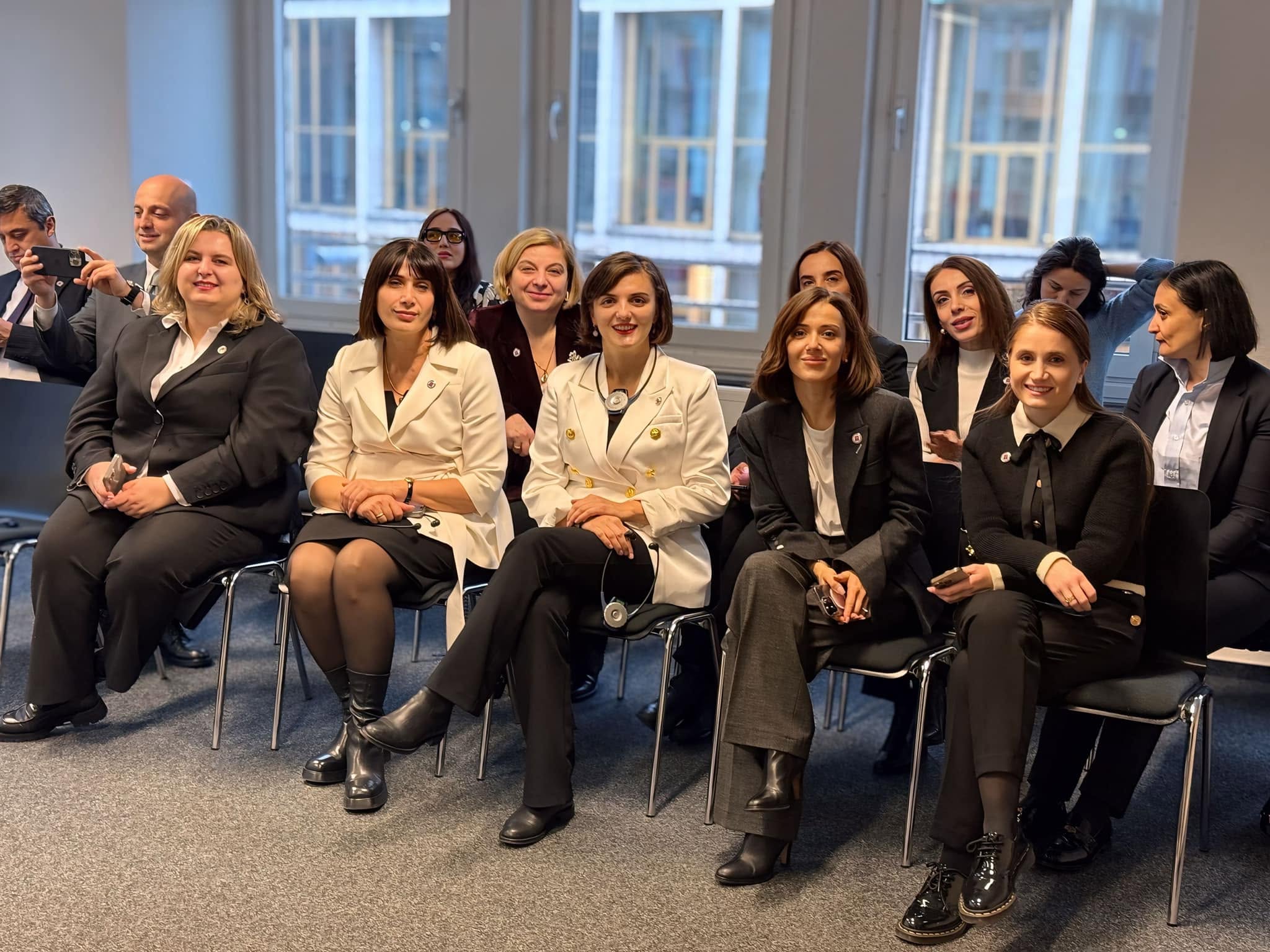 GLIP Members Participate in International Training Visit to Hamburg — Photo 5 / 27