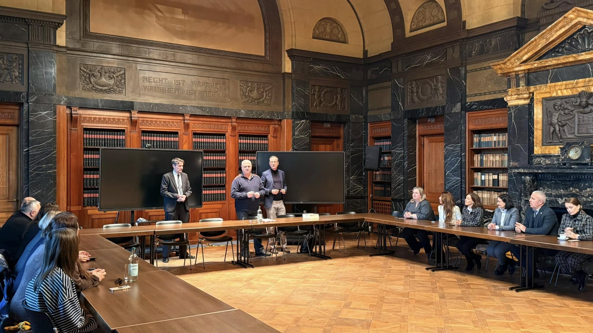 GLIP Members Participate in International Training Visit to Hamburg — Photo 24 / 27